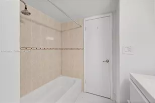 455 S Pine Island Rd, Plantation, FL 33324 - Photo 8