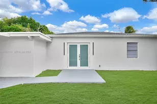 12621 NW 22nd Ct, Miami, FL 33167 - Photo 2