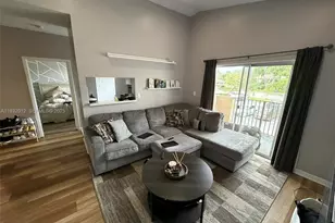 2301 NW 96th Terrace, Pembroke Pines, FL 33024 - Photo 2