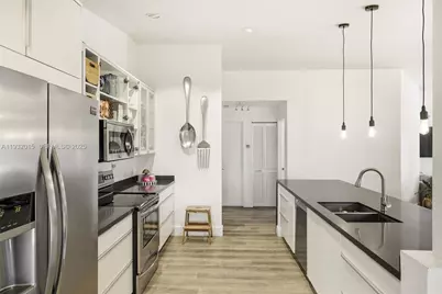 10246 NW 57th Ter #0, Doral, FL 33178 - Photo 30