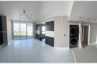 90 SW 3rd St #2207, Miami, FL 33130 - Photo 16