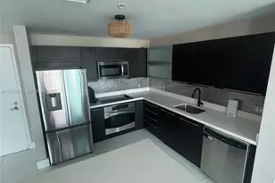 90 SW 3rd St, Miami, FL 33130 - Photo 10