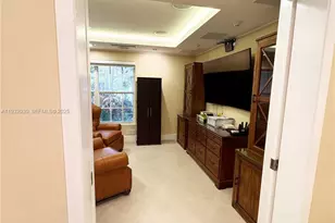 610 Misty Oaks Ln, Pompano Beach, FL 33069 - Photo 18