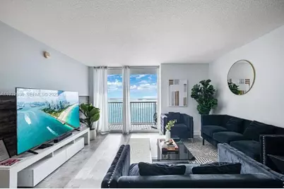 1200 Brickell Bay Dr #2202, Miami, FL 33131 - Photo 4