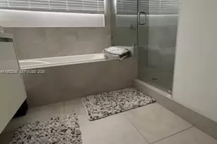 10248 NW 71st Terrace, Doral, FL 33178 - Photo 18