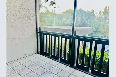 1021 Mockingbird Ln #215, Plantation, FL 33324 - Photo 34