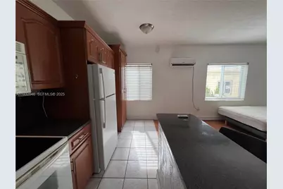 7920 Harding Ave #9, Miami Beach, FL 33141 - Photo 4
