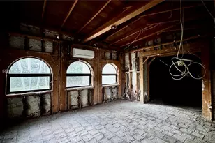 511 NE 119th St, Biscayne Park, FL 33161 - Photo 8