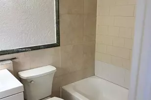 2750 Pierce St, Hollywood, FL 33020 - Photo 10