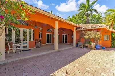 11825 S Mitchell Manor Cir, Pinecrest, FL 33156 - Photo 34