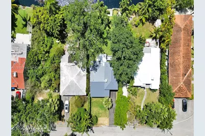 210 NE 85th St, El Portal, FL 33138 - Photo 54