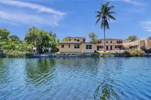 210 NE 85th St, El Portal, FL 33138 - Photo 46