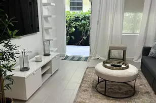 740 Meridian Ave, Miami Beach, FL 33139 - Photo 2