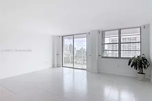 2801 NE 183rd St, Aventura, FL 33160 - Photo 28