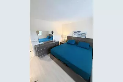 450 Paradise Isle Blvd #302, Hallandale Beach, FL 33009 - Photo 12