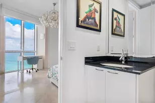 15901 Collins Ave, Sunny Isles Beach, FL 33160 - Photo 20