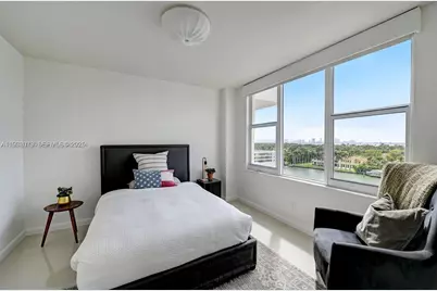 5600 Collins Ave #9M, Miami Beach, FL 33140 - Photo 18