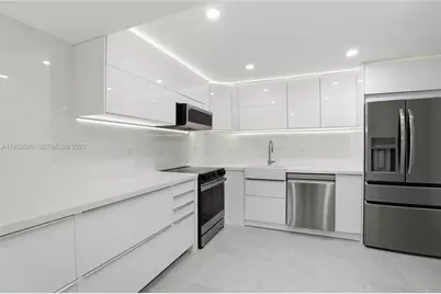 101 Ocean Lane Dr #108, Key Biscayne, FL 33149 - Photo 4