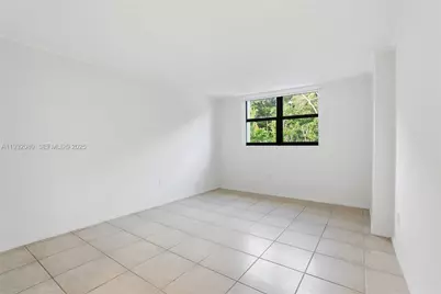 101 Ocean Lane Dr #108, Key Biscayne, FL 33149 - Photo 10