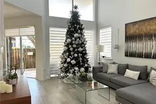 11562 NW 80th St, Doral, FL 33178 - Photo 4