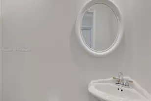 1205 Guava Isle, Fort Lauderdale, FL 33315 - Photo 12