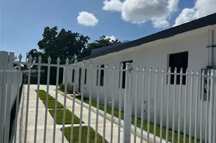 11982 SW 213th St, South Miami, FL 33177 - Photo 24