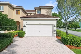 2467 SE 19th St, Homestead, FL 33035 - Photo 1