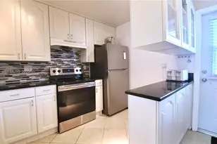 470 Paradise Isle Blvd, Hallandale Beach, FL 33009 - Photo 2