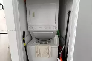 90 SW 3rd St, Miami, FL 33130 - Photo 12