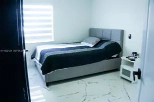 9670 Glacier Dr, Miramar, FL 33025 - Photo 18