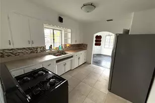 1330 Kasim St, Opa-Locka, FL 33054 - Photo 4