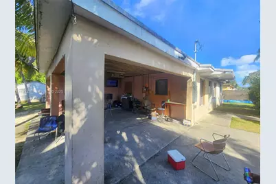 10465 SW 178th St, Miami, FL 33157 - Photo 2