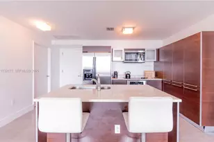 1900 N Bayshore Dr, Miami, FL 33132 - Photo 4