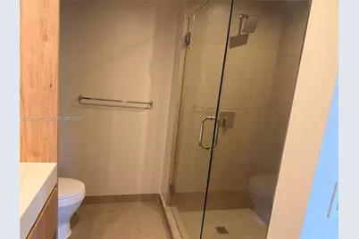 11 NE 6th St #802, Miami, FL 33132 - Photo 8