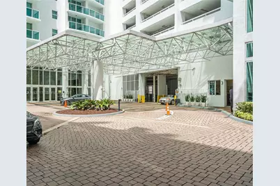 31 SE 5th St #1911, Miami, FL 33131 - Photo 8