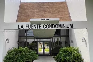 9520 SW 8th St, Miami, FL 33174 - Photo 14