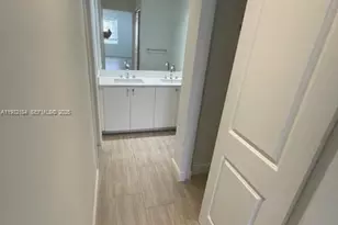 6405 Bay Club Dr, Fort Lauderdale, FL 33308 - Photo 12