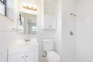 4136 NW 13th Ave, Oakland Park, FL 33309 - Photo 8