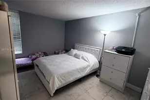 8860 Fontainebleau Blvd, Miami, FL 33172 - Photo 28