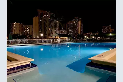 1000 Parkview Dr #301, Hallandale Beach, FL 33009 - Photo 36