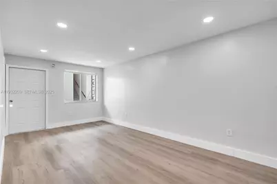 560 NE 63rd St #3, Miami, FL 33138 - Photo 6