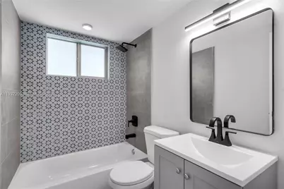 560 NE 63rd St #3, Miami, FL 33138 - Photo 14