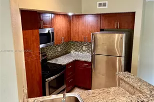 595 Vista Isles Dr, Sunrise, FL 33325 - Photo 6