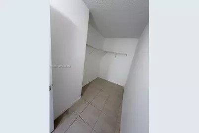 3650 N 56th Ave #516, Hollywood, FL 33021 - Photo 12