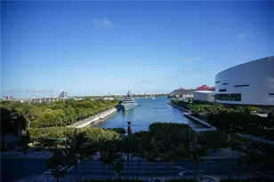 888 Biscayne Blvd, Miami, FL 33132 - Photo 30