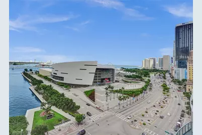 888 Biscayne Blvd #609, Miami, FL 33132 - Photo 18