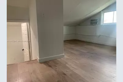 10 NE 59th St, Miami, FL 33137 - Photo 20