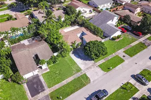 4093 NW 1st Pl, Deerfield Beach, FL 33442 - Photo 10