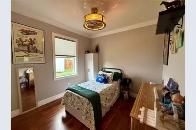 2135 NW 14th Ter, Homestead, FL 33030 - Photo 24