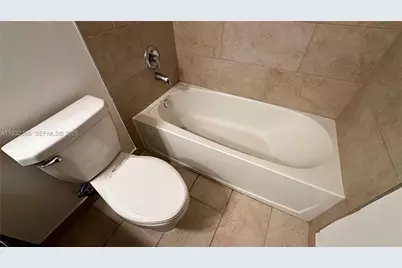 9155 NW 161st St, Miami Lakes, FL 33018 - Photo 40